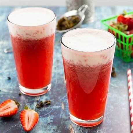 Strawberry Cheese Foam Tea