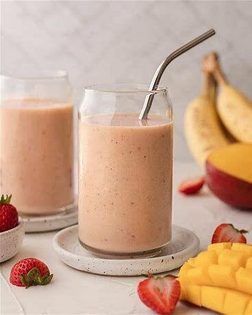 Mango Strawberry Banana Smoothie